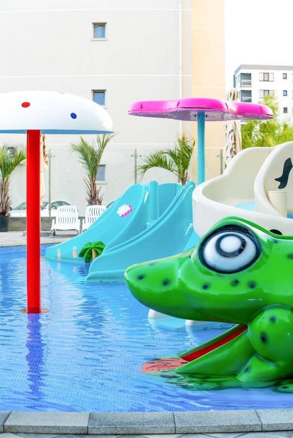 Isabelle Apartament Alezzi Beach Resort Mamaia Nord Неводарі Екстер'єр фото