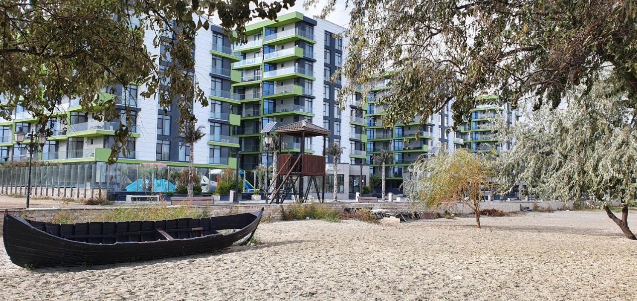 Isabelle Apartament Alezzi Beach Resort Mamaia Nord Неводарі Екстер'єр фото
