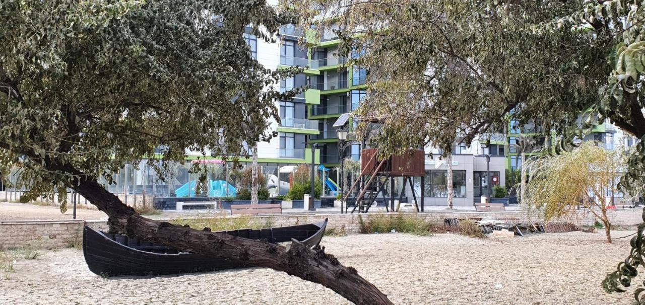 Isabelle Apartament Alezzi Beach Resort Mamaia Nord Неводарі Екстер'єр фото