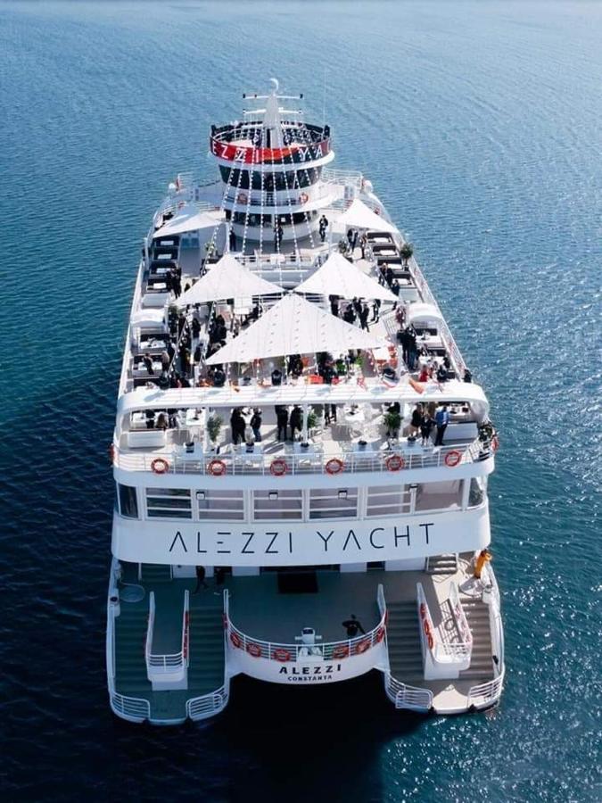 Isabelle Apartament Alezzi Beach Resort Mamaia Nord Неводарі Екстер'єр фото